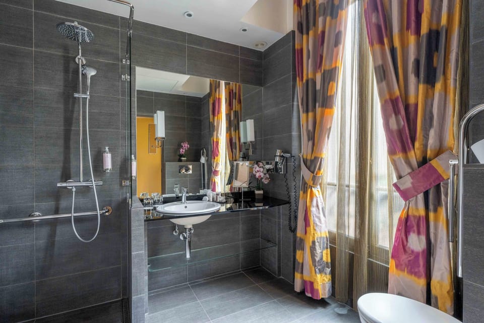 Superior Twin Room - Complimentary soft minibar,courtesy tray, Chromecast and digital press | Bathroom | Eco-friendly toiletries, hair dryer, bathrobes, slippers