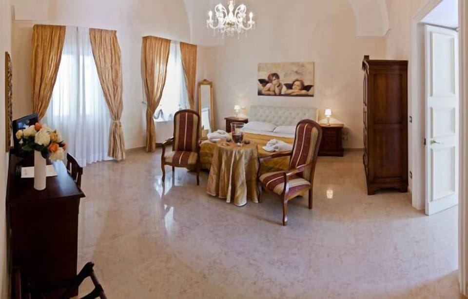 Premium Suite, Connecting Rooms | Frette Italian sheets, premium bedding, down comforters, minibar