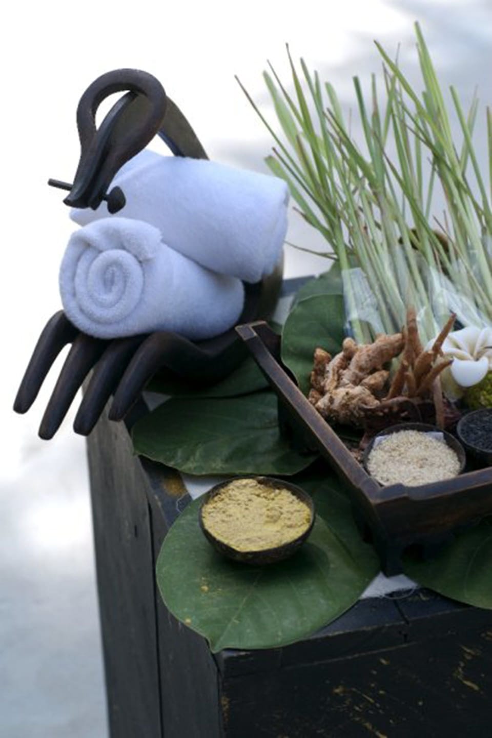 Couples treatment rooms, body treatments, aromatherapy, Thai massages