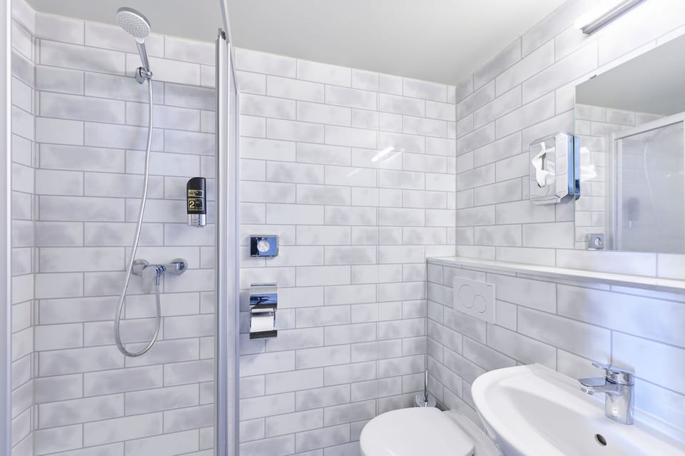 In-room safe, iron/ironing board, free WiFi, bed sheets