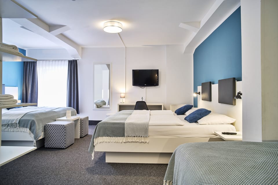 Room for 6 people | View from room