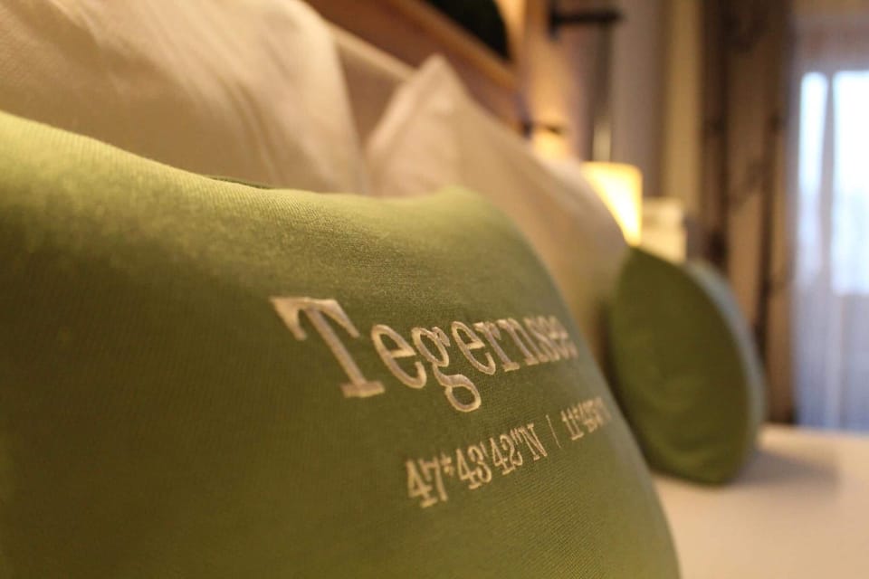 Double Room, Lake View | Premium bedding, soundproofing, free WiFi, bed sheets