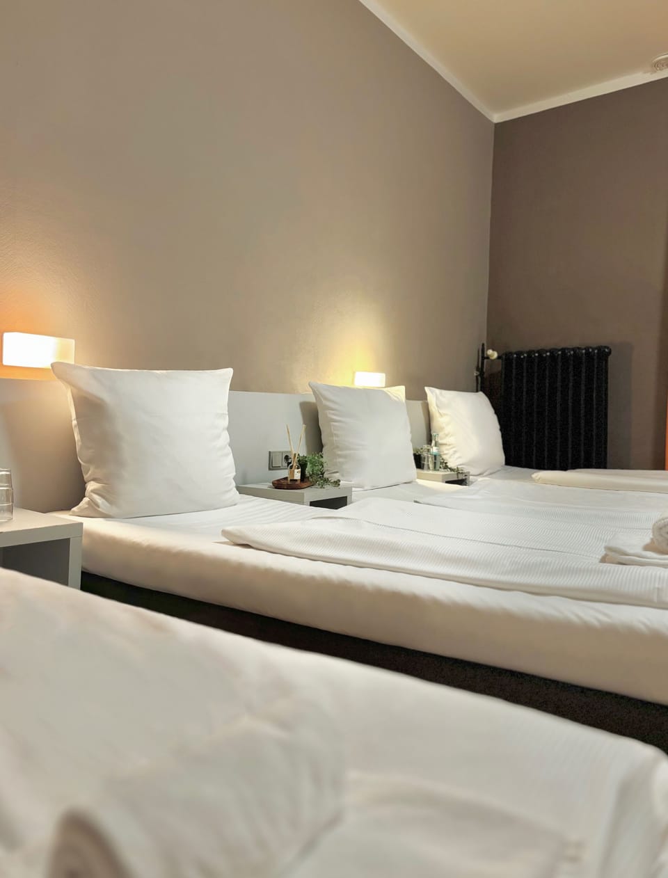 Quadruple Room | Desk, iron/ironing board, free WiFi, bed sheets