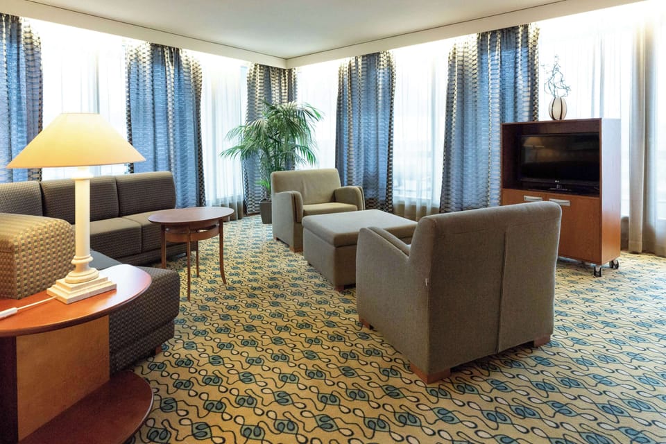 Presidential Suite, 1 King Bed with Sofa bed | Desk, blackout drapes, free WiFi, bed sheets