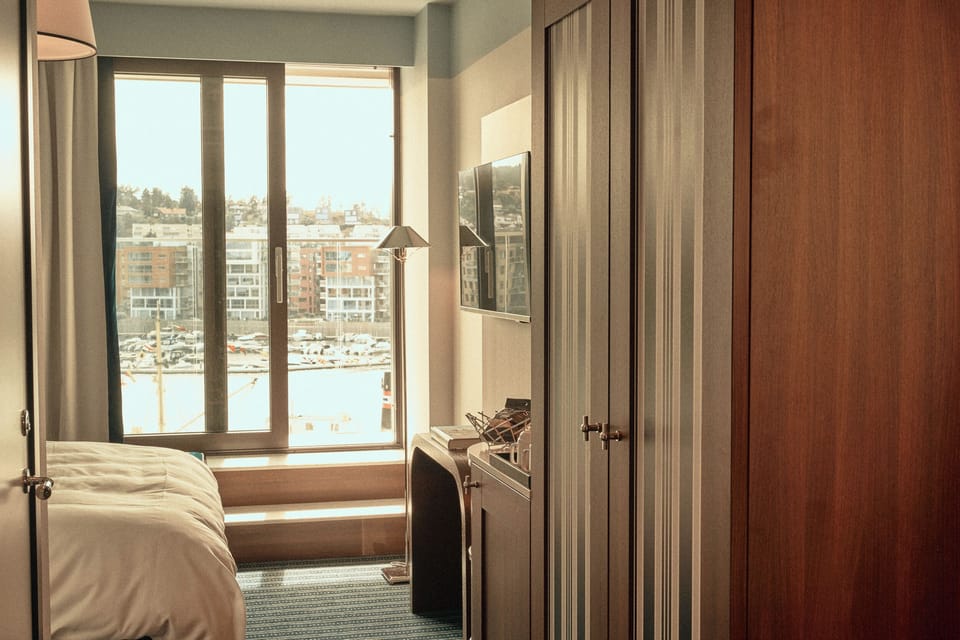 Classic Room, Balcony | Premium bedding, pillowtop beds, minibar, free WiFi
