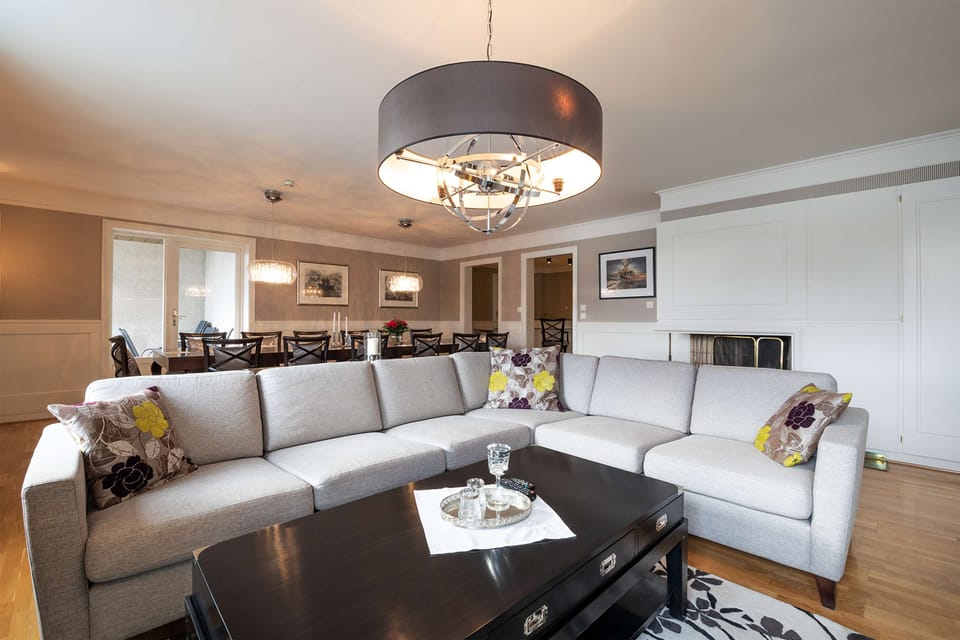 Suite (Master) | Desk, laptop workspace, free cribs/infant beds, free WiFi