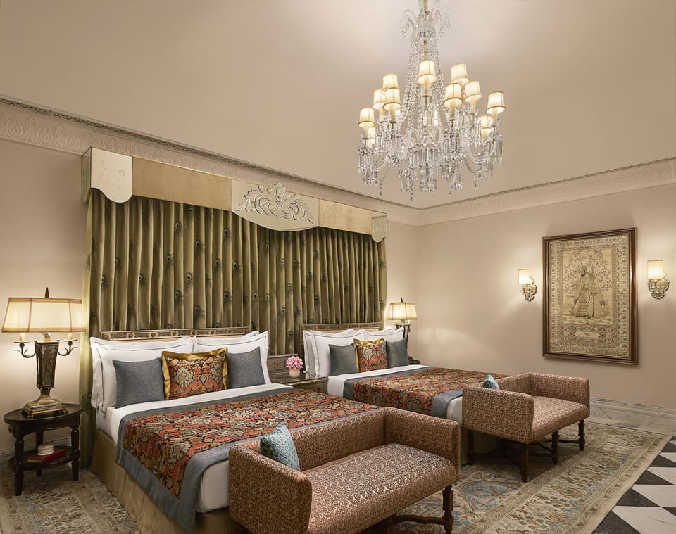 Deluxe Premium Suite 1 Bedroom King Bed | Premium bedding, minibar, in-room safe, desk