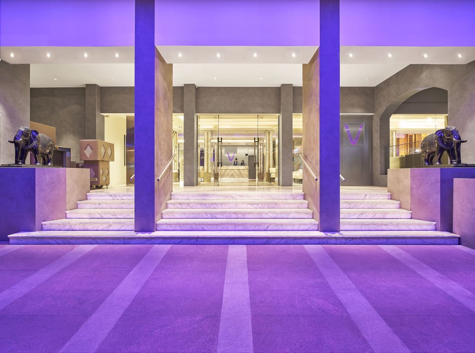 Vivanta Bengaluru Residency Road Hotel in Bengaluru