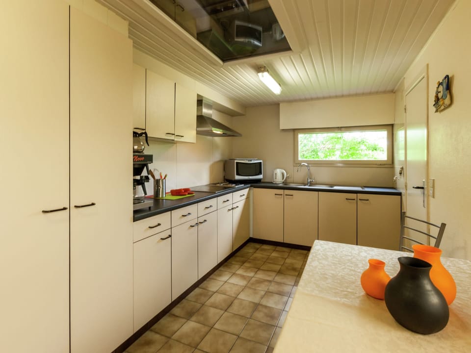 House | Private kitchen | Microwave, dishwasher, highchair