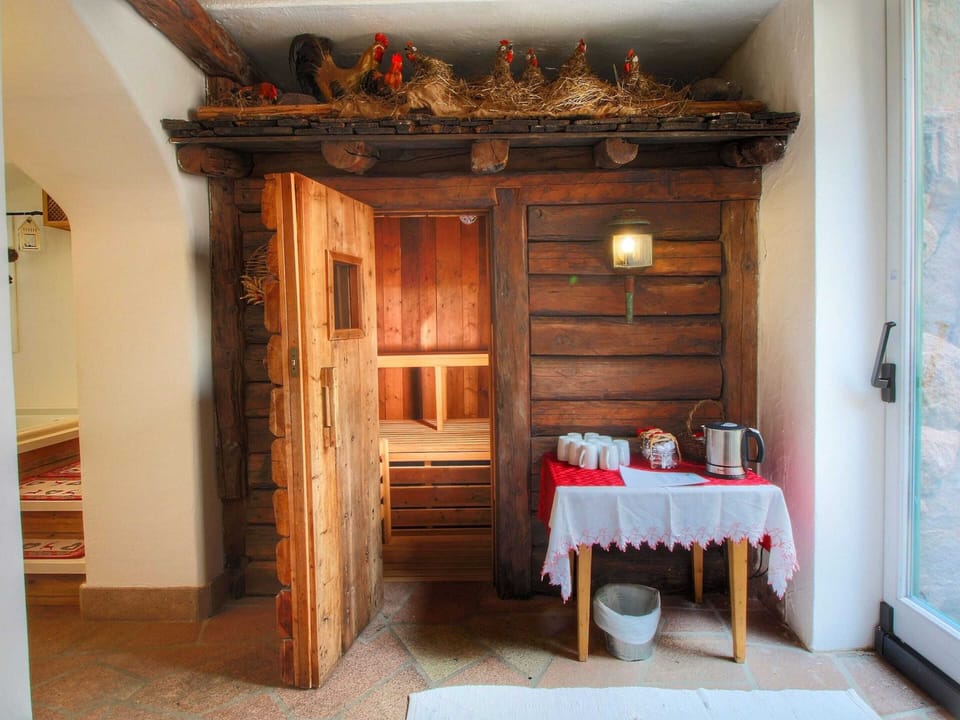 Cottage | Interior