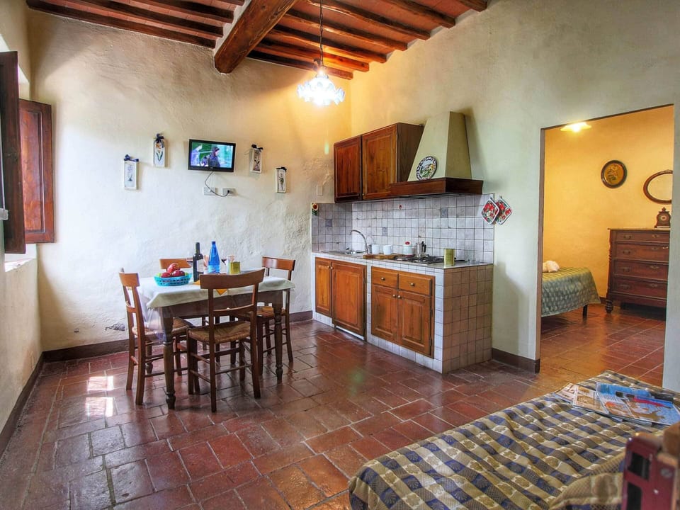 Apartment | Private kitchen | Fridge, stovetop
