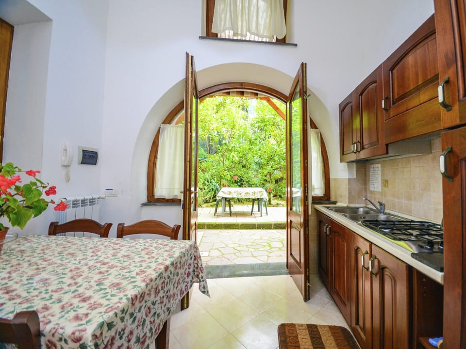 House | Dining