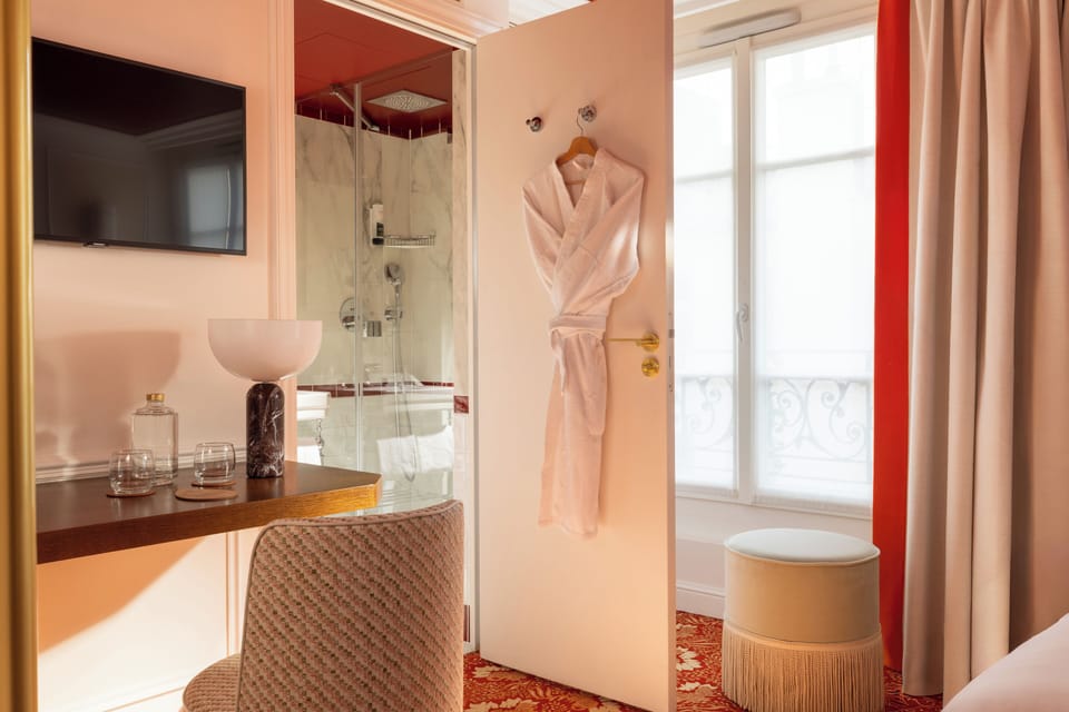Premium bedding, minibar, in-room safe, desk