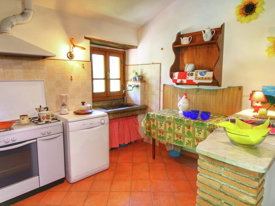 House | Private kitchen | Highchair