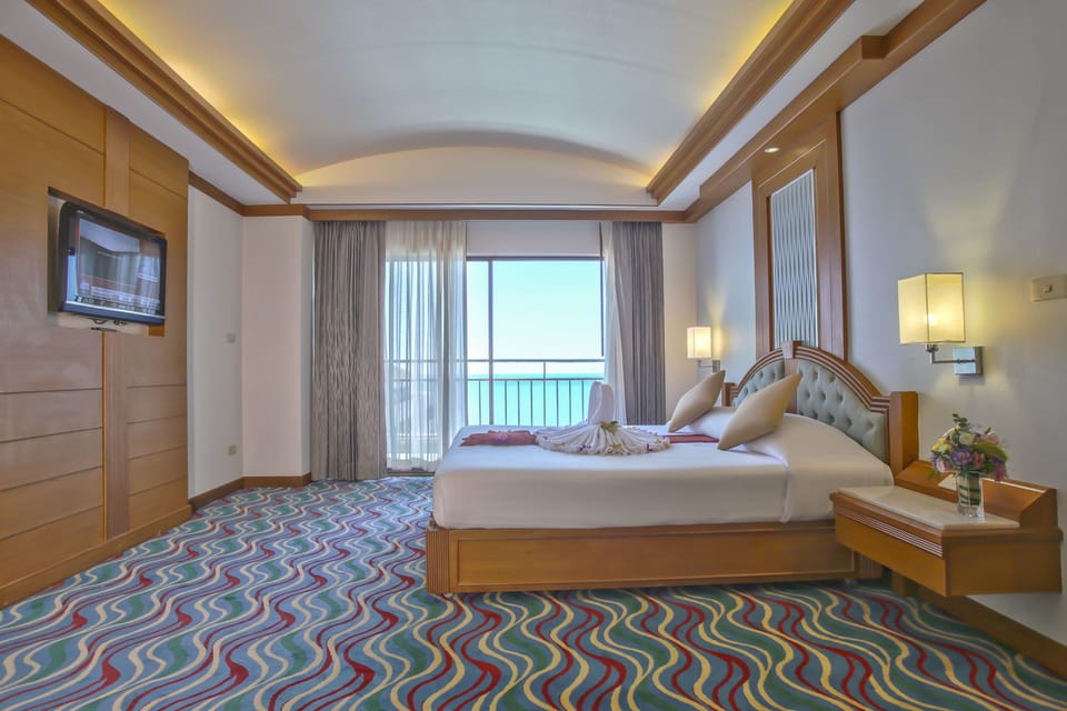 Premier Room, Sea View | In-room safe, WiFi (free)