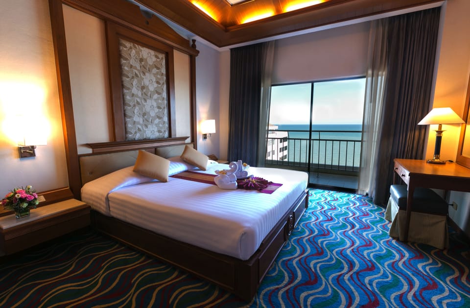 Premier Room, Sea View | In-room safe, WiFi (free)
