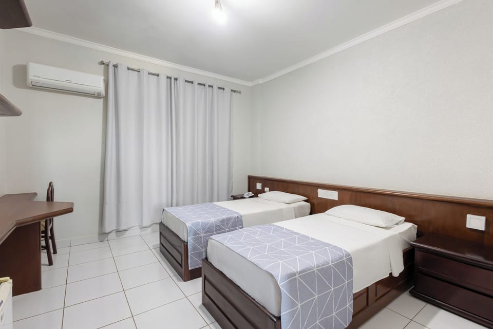 Superior Single Room | Minibar, in-room safe, desk, WiFi