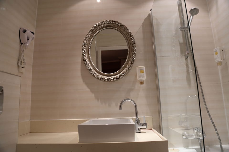 Minibar, in-room safe, desk, soundproofing