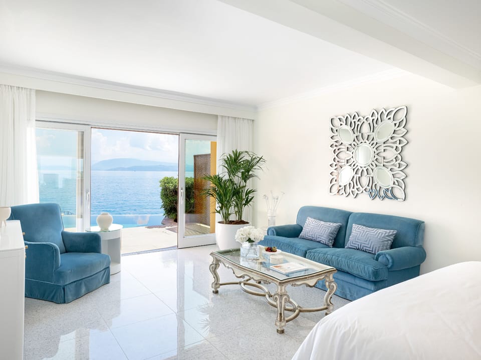 2 Bedroom Roc Villa Private Pool Waterfront Sea Deck | Premium bedding, minibar, in-room safe, blackout drapes