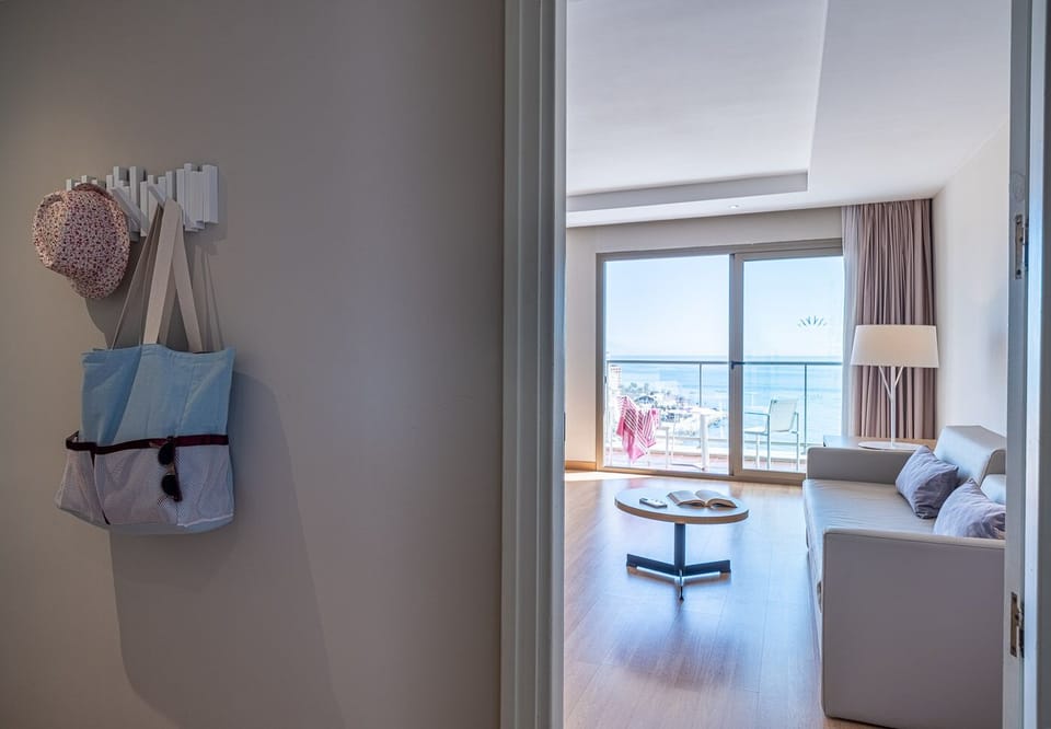 Minibar, in-room safe, desk, blackout drapes