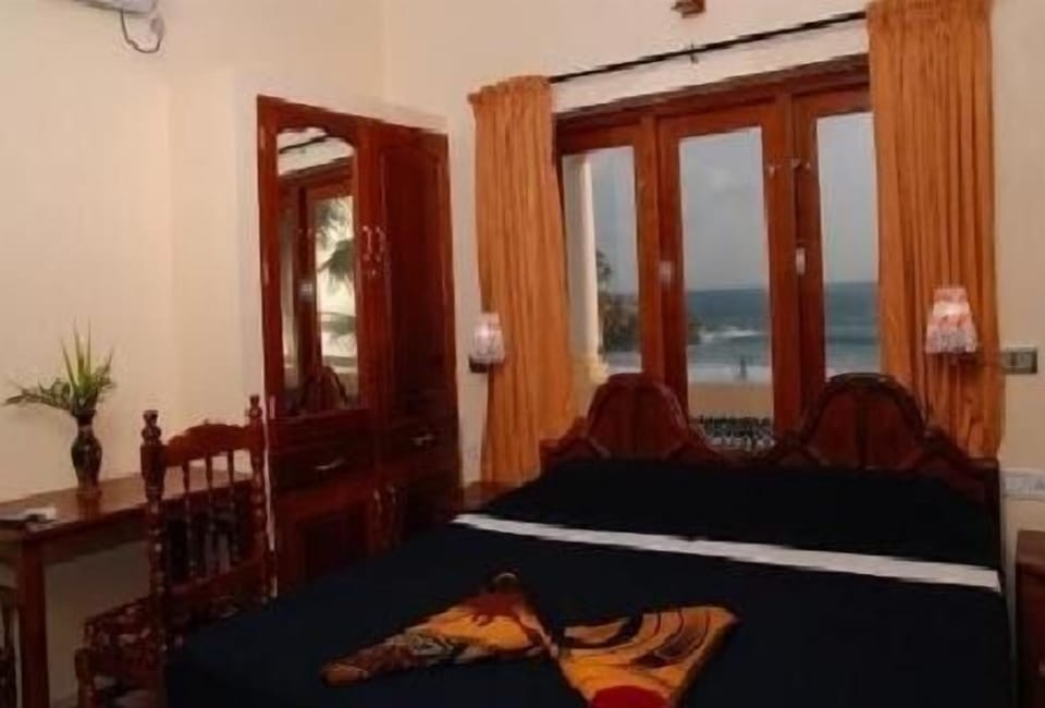 1 bedroom, premium bedding, individually furnished, desk