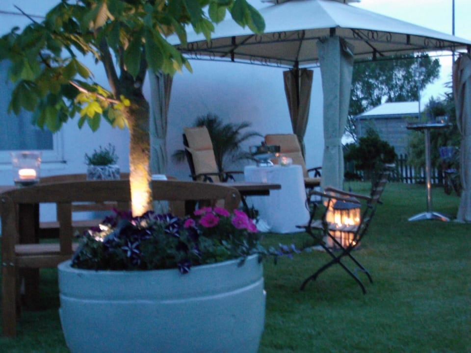 Apartment | Garden