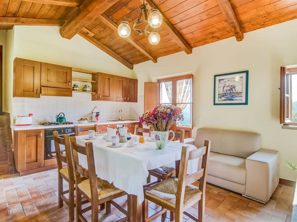 House | Dining