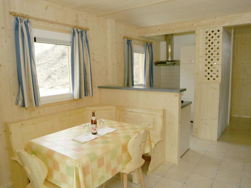 Chalet | Dining