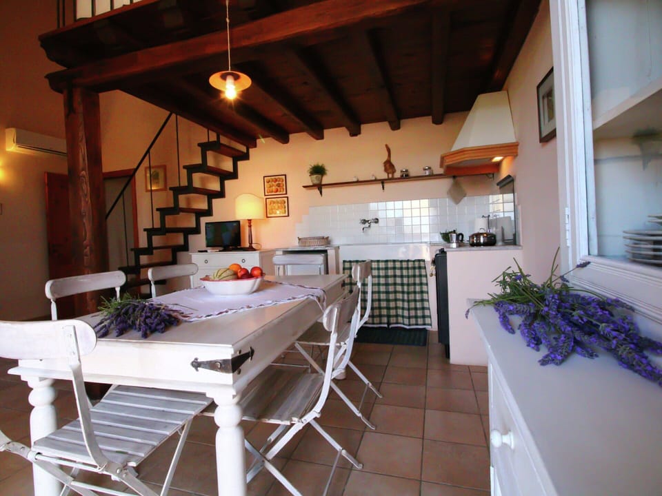 House | Dining