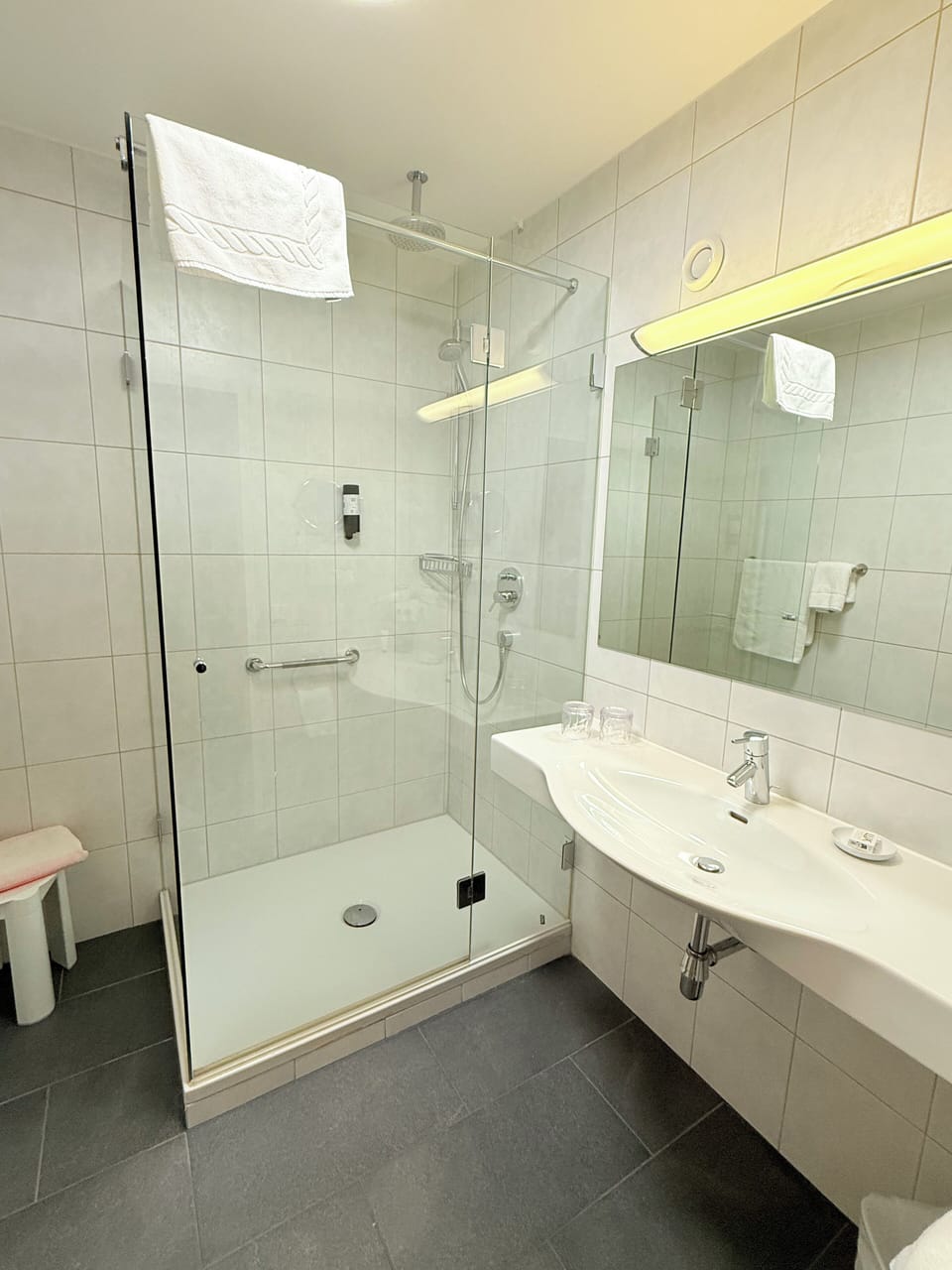 Achensee | Bathroom | Shower, hair dryer, bathrobes, slippers