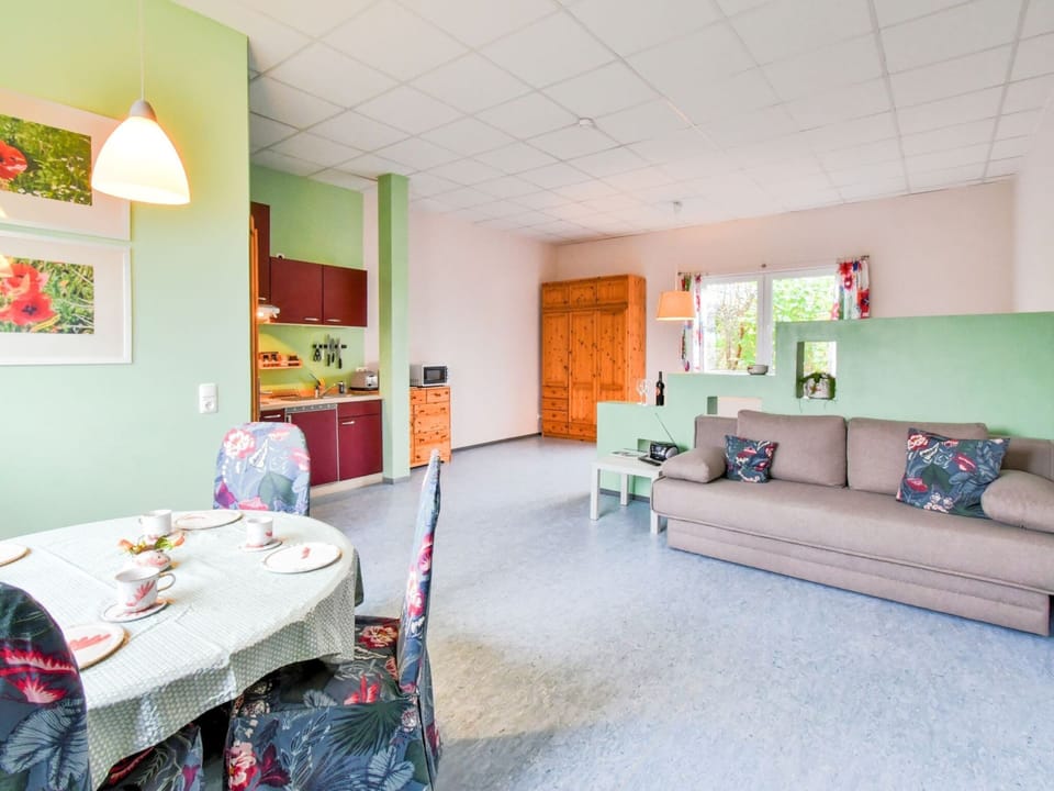 Apartment | Dining