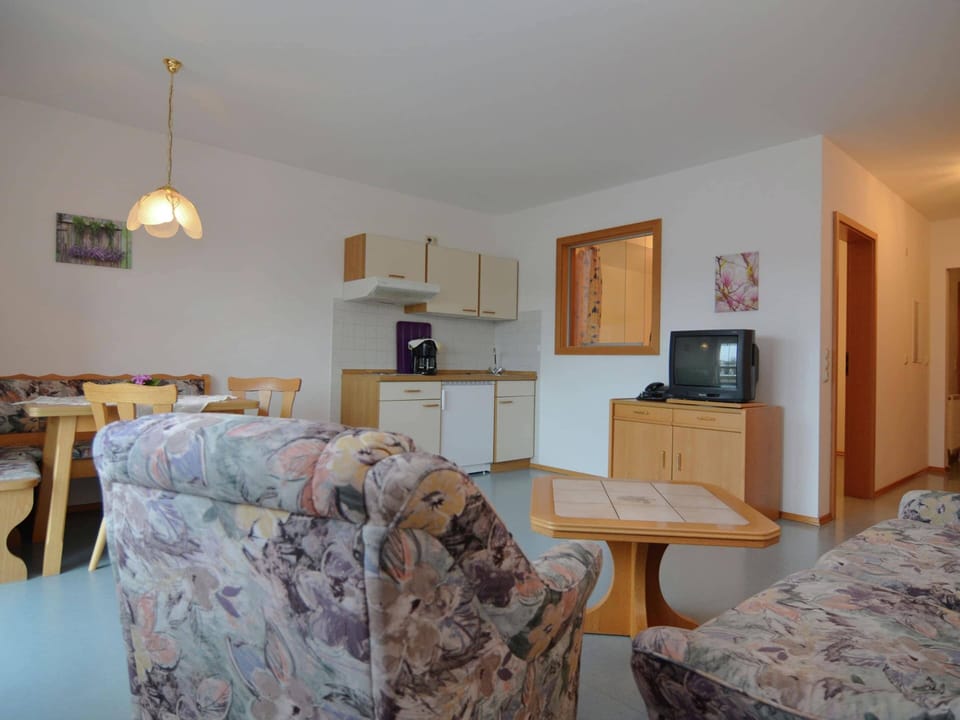 Apartment | Dining