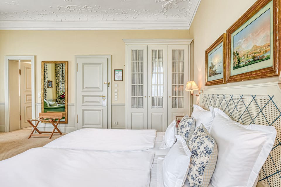 Deluxe Double Room (Jagdschloss) | Egyptian cotton sheets, premium bedding, minibar, in-room safe