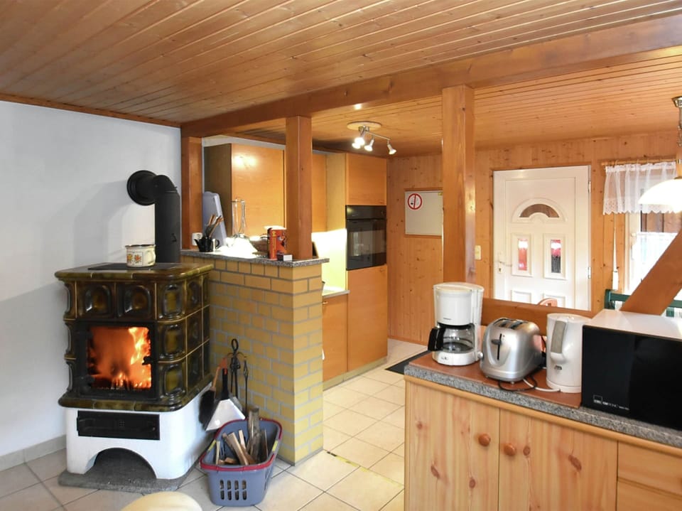 Bungalow | Private kitchen | Highchair