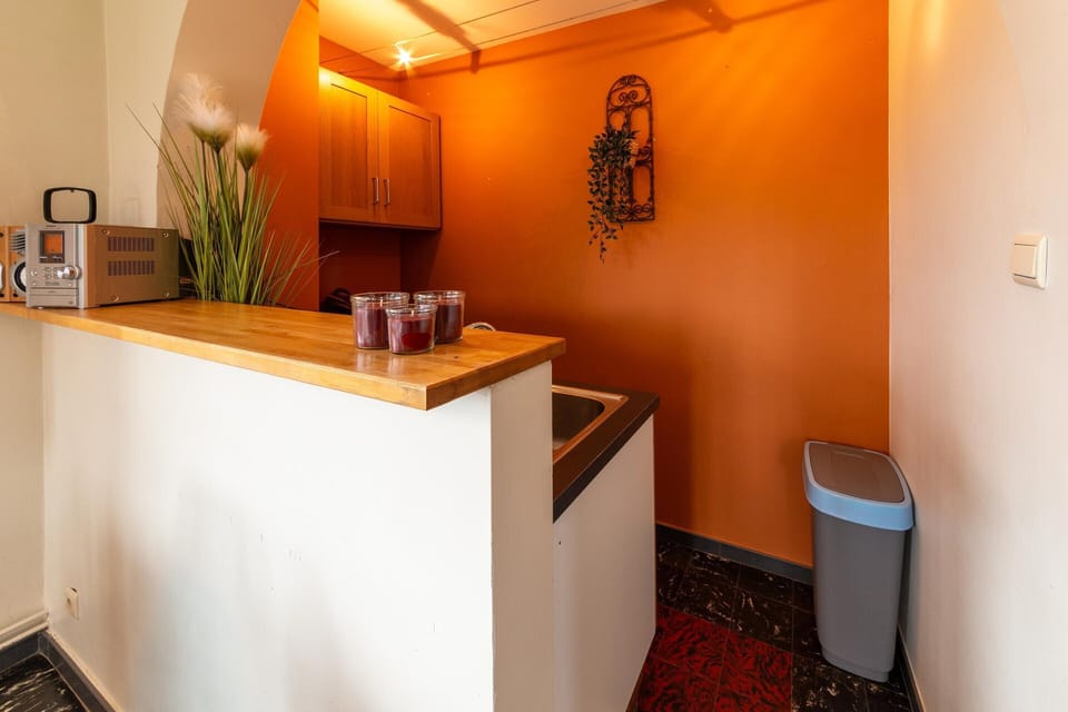 Cottage | Private kitchen | Highchair