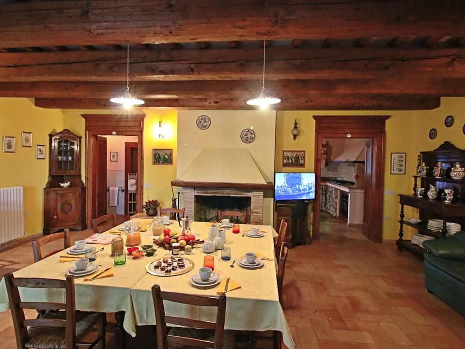 House | Dining