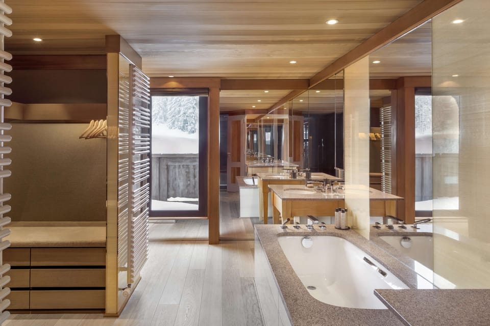 Separate tub and shower, free toiletries, bathrobes, towels