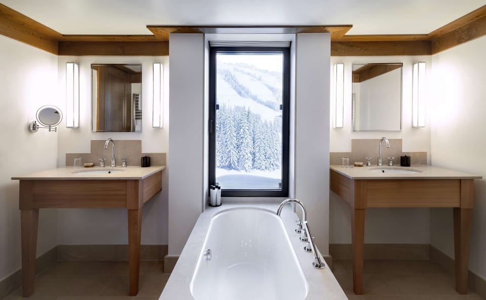 Separate tub and shower, free toiletries, bathrobes, towels