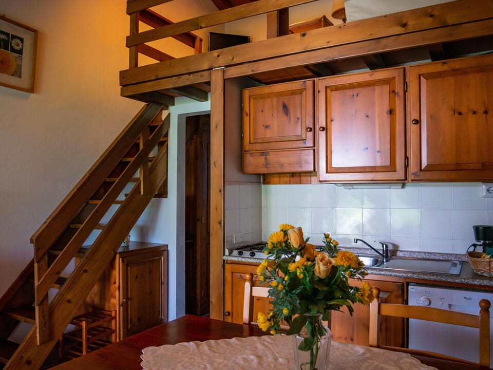 Apartment | Private kitchen | Stovetop, highchair
