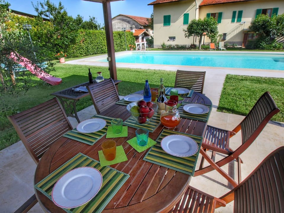 House | Pool | Outdoor pool