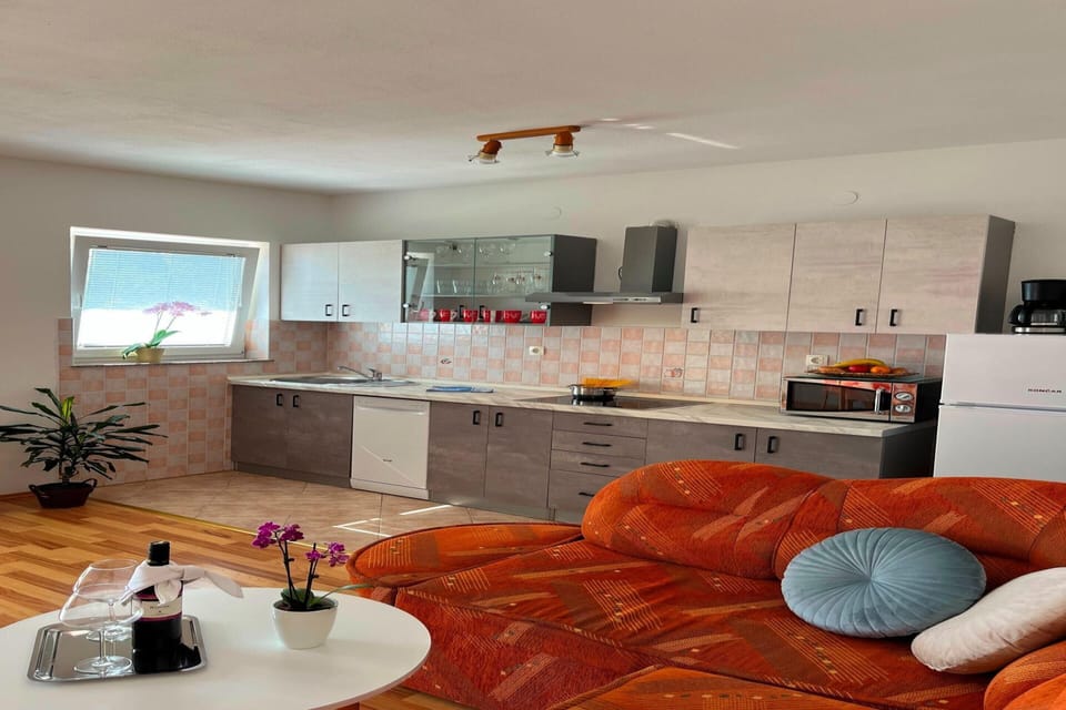 Apartment | Private kitchen | Electric kettle