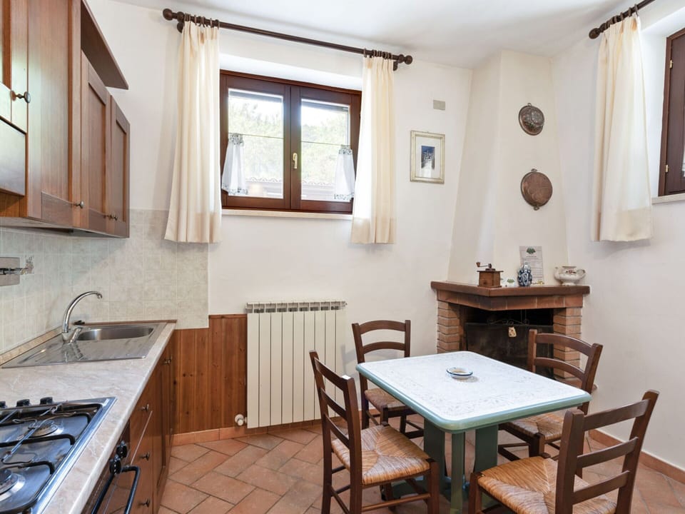 House | Private kitchen | Highchair