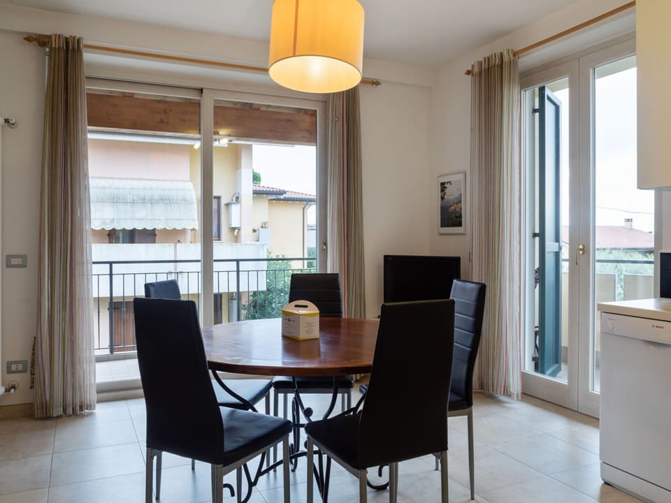 House | Dining