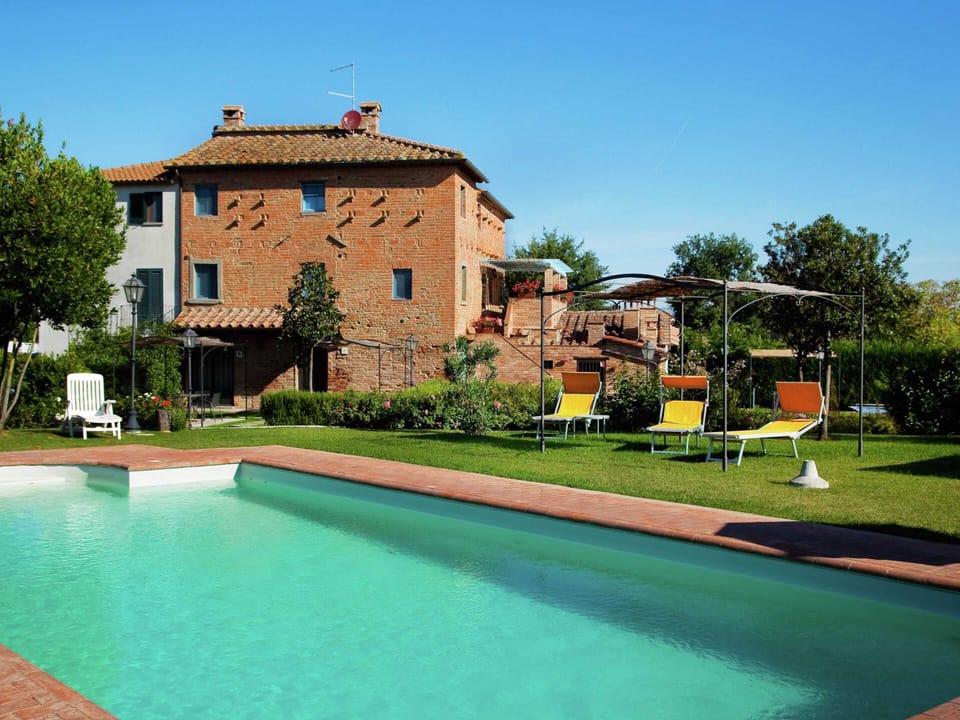 Villa | Exterior