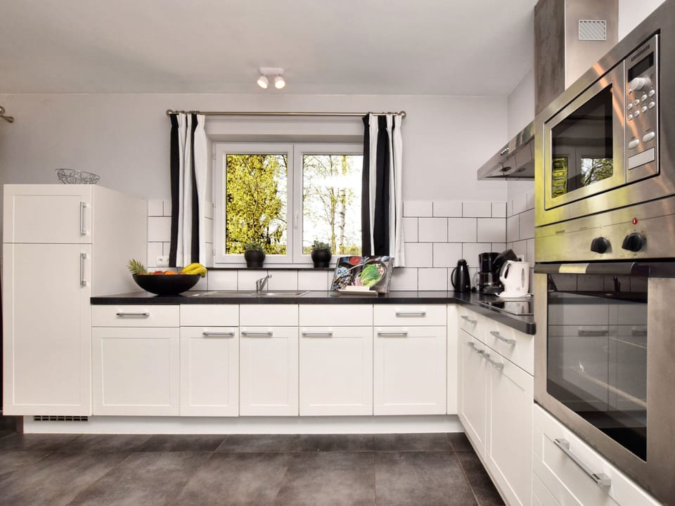House | Private kitchen | Highchair