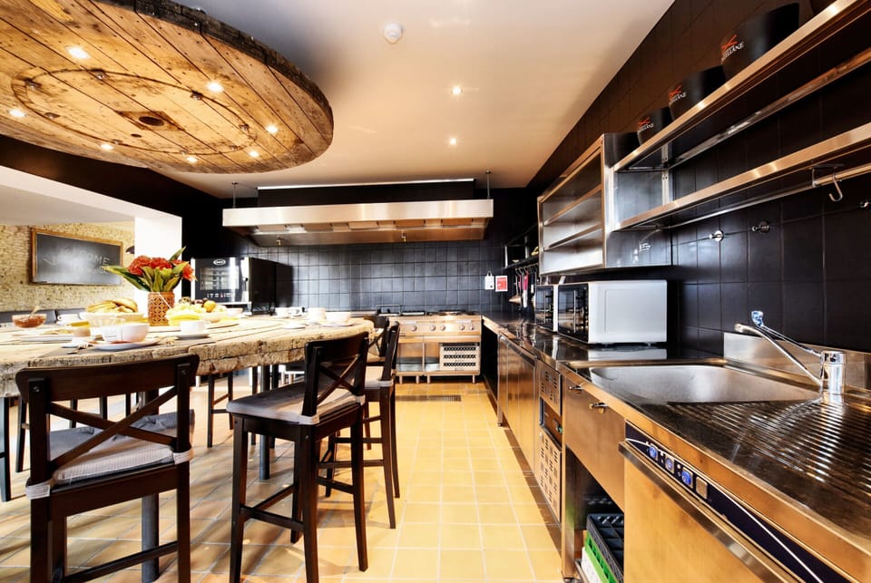 Fridge, highchair