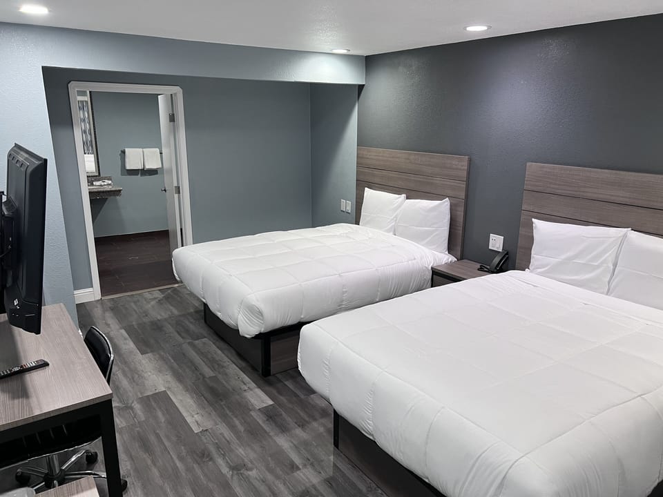 Desk, iron/ironing board, free WiFi, bed sheets