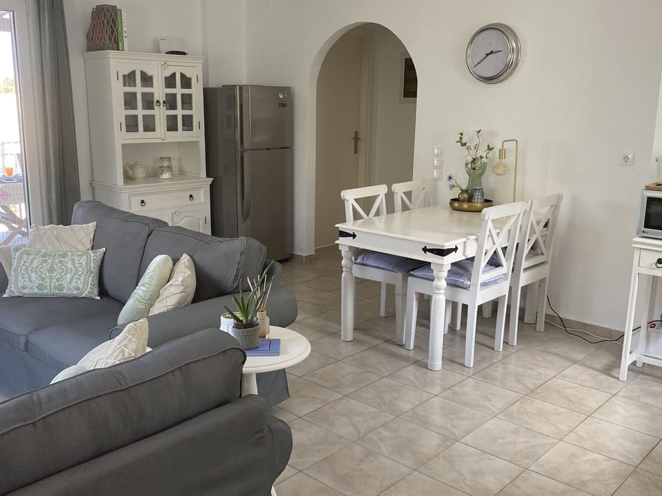 Villa | Dining