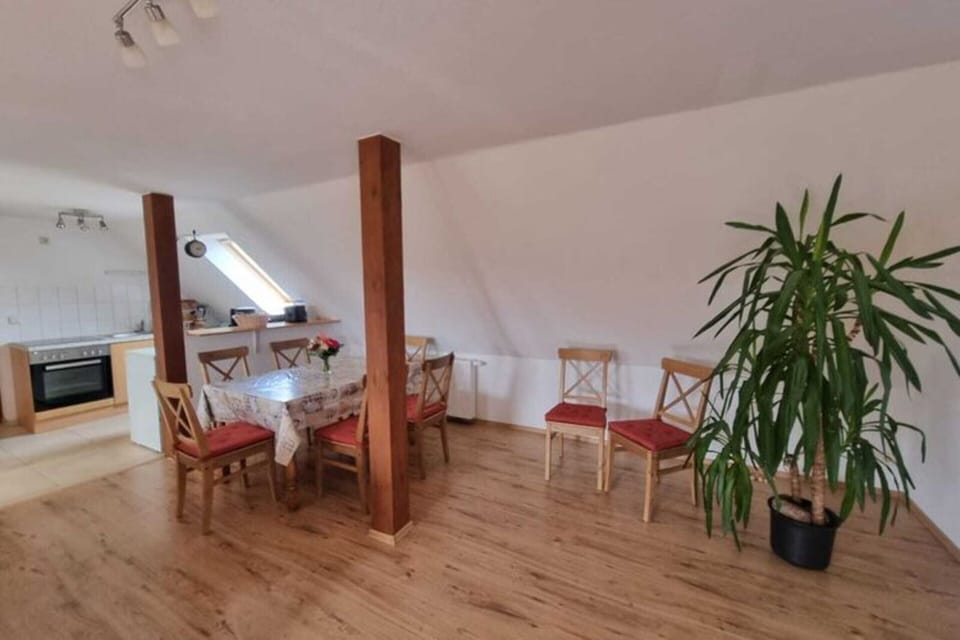 Apartment | Dining