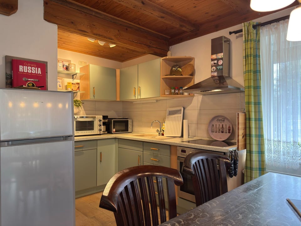 House | Private kitchen | Highchair